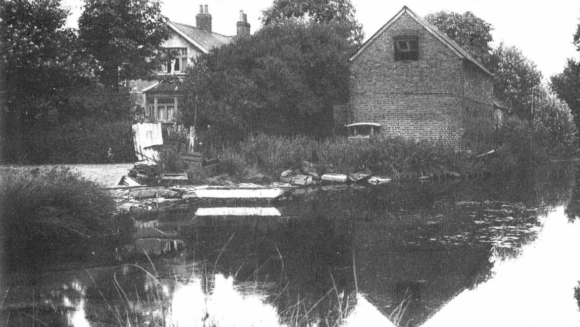 Basildon Hall 1942 - Smallholding | Basildon Heritage